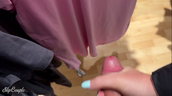Having fun in a clothing Store - dirty public action with a blonde Girl !