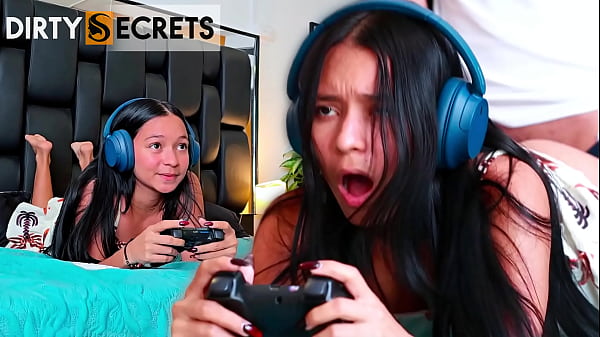 I FUCK MY STEPSISTER WHILE SHE PLAYS VIDEO GAMES