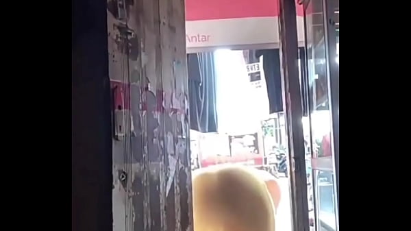 Indonesian bokep Can't wait to dry my clothes and instead I invite you to have sex
