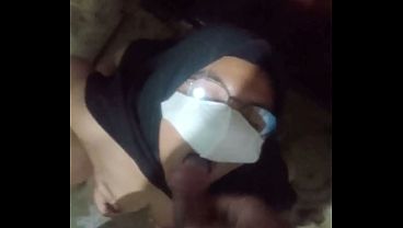 Indonesian girl fucking in the bathroom while drinking urine
