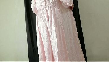 Indonesian porn trying on a new dress. Big, plump buttocks are the dream.
